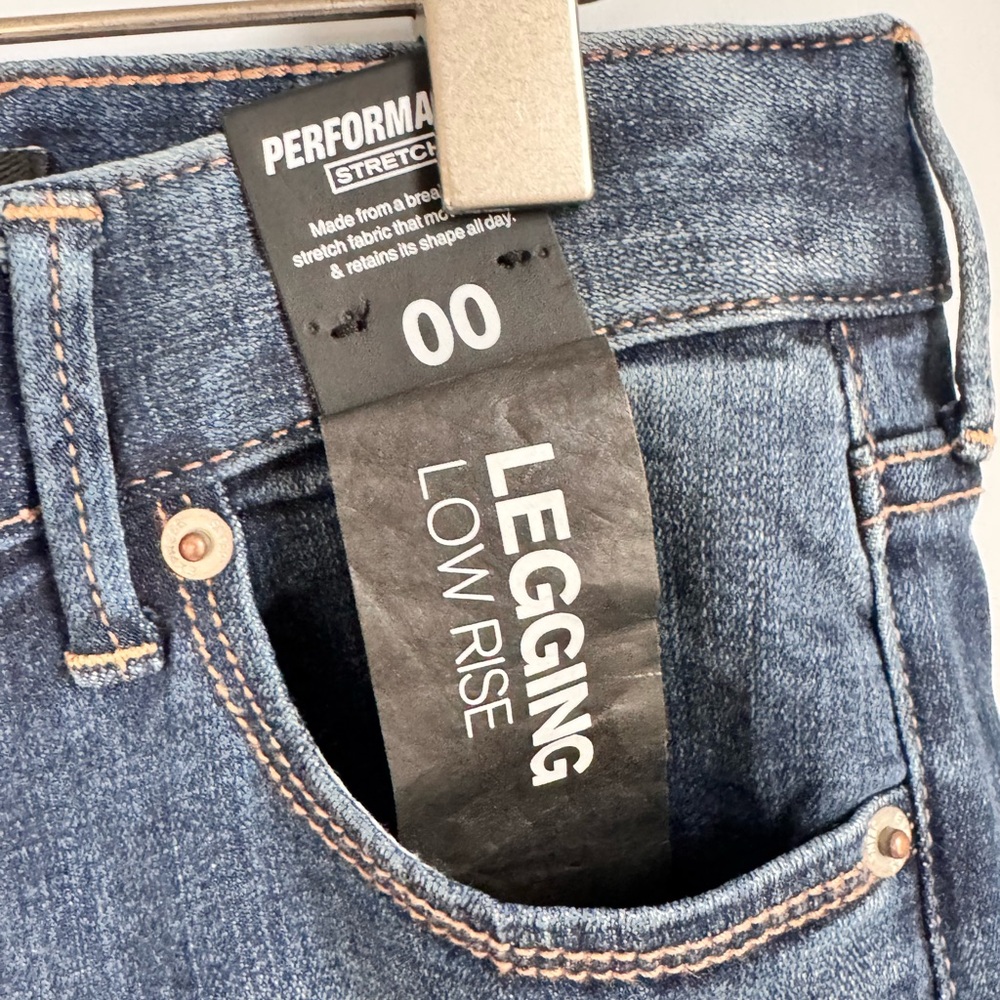 NWT Express Distressed Low Rise Legging Jean Size 00 - Picture 3 of 9